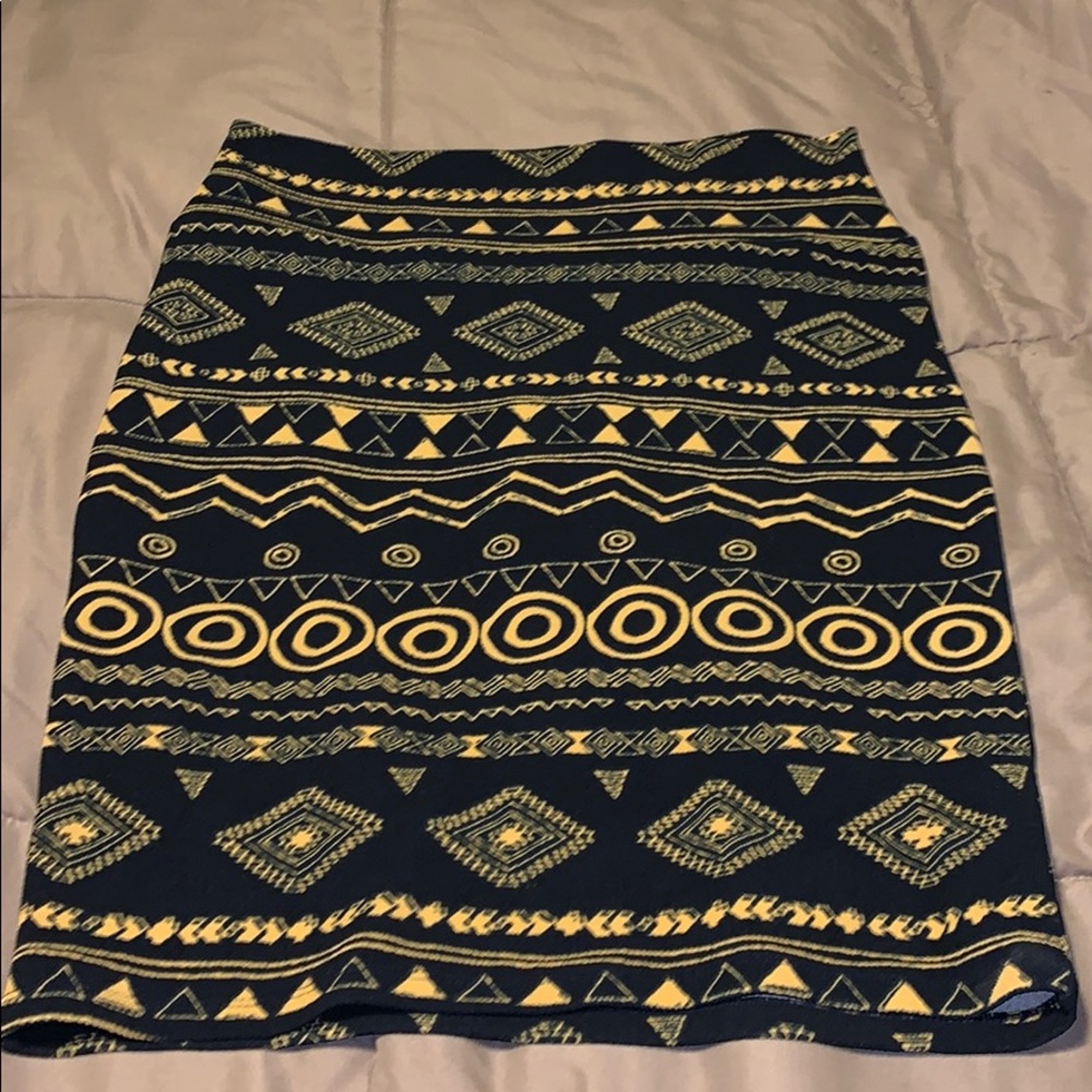 ⭐️Everything must go!⭐️LuLaRoe Cassie pencil skirt